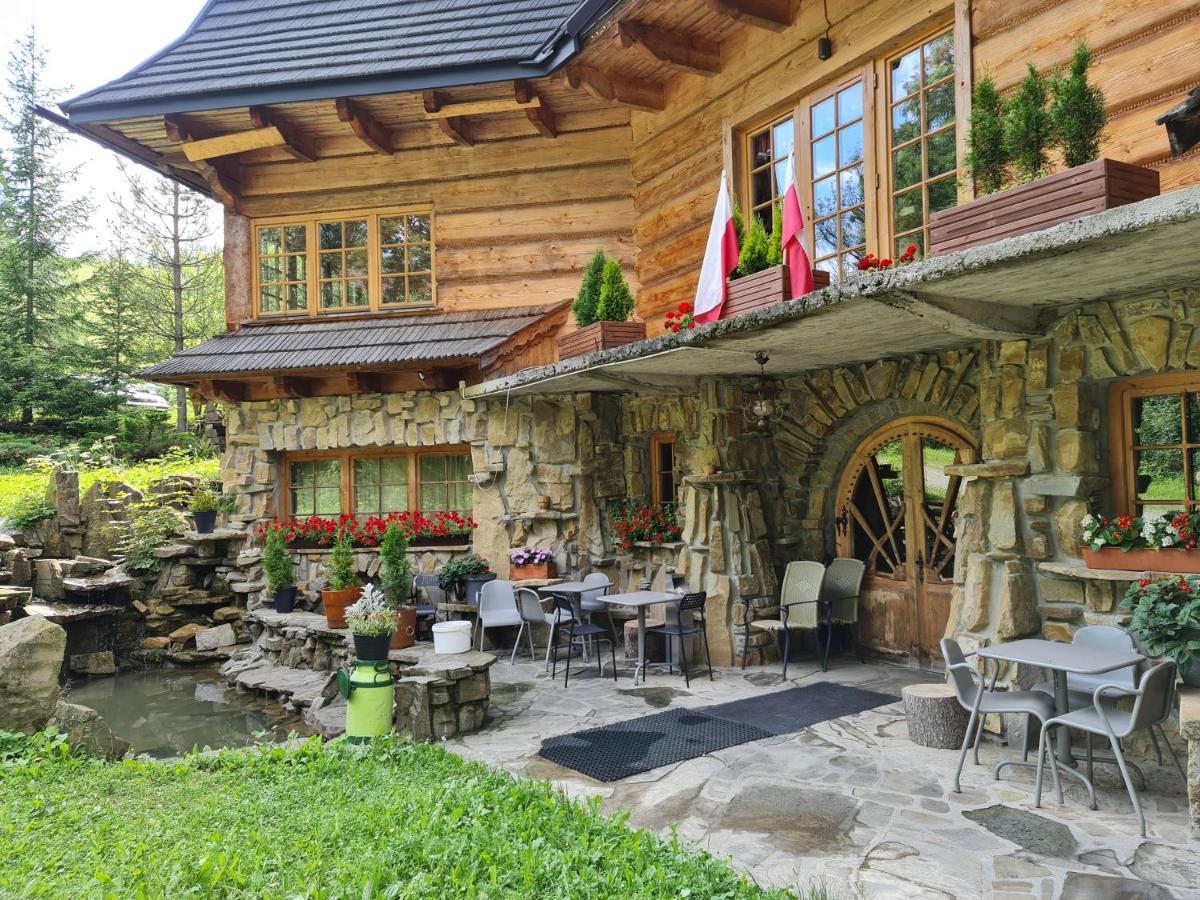 Gliczarowski U Zboja Бялы-Дунаец Экстерьер фото