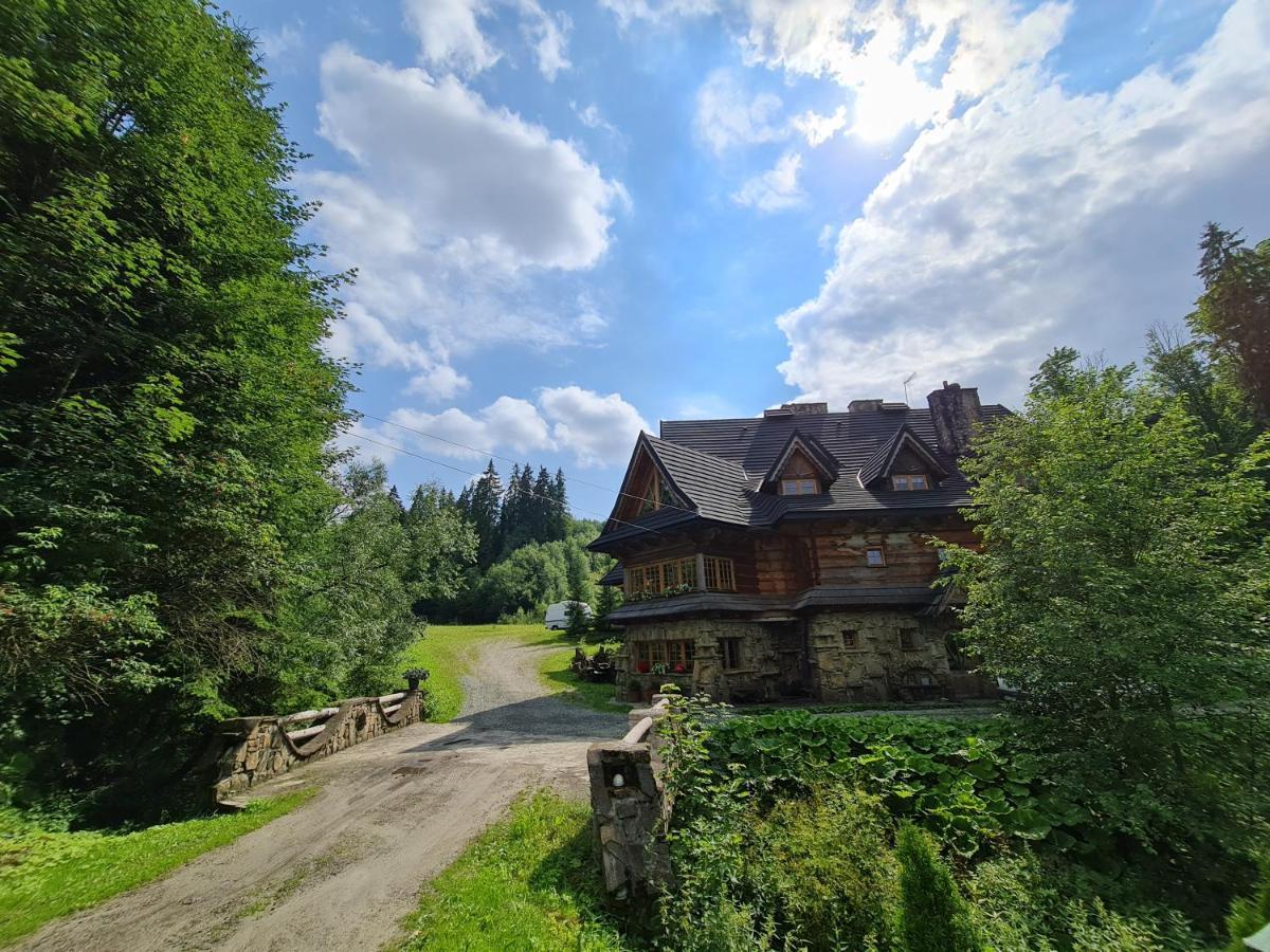 Gliczarowski U Zboja Бялы-Дунаец Экстерьер фото