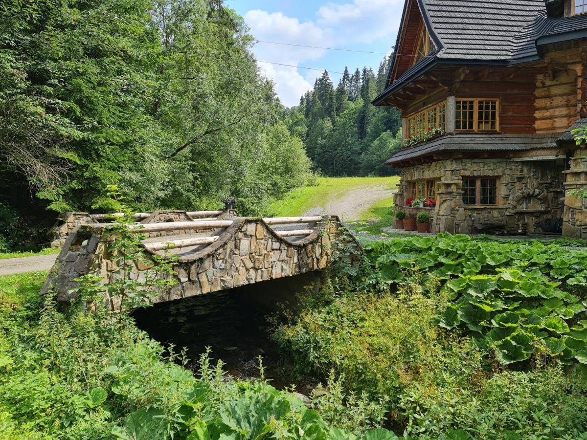 Gliczarowski U Zboja Бялы-Дунаец Экстерьер фото
